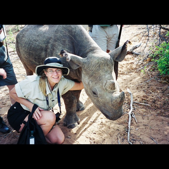 Meet your Posher, Gina - Picture 3 of 5